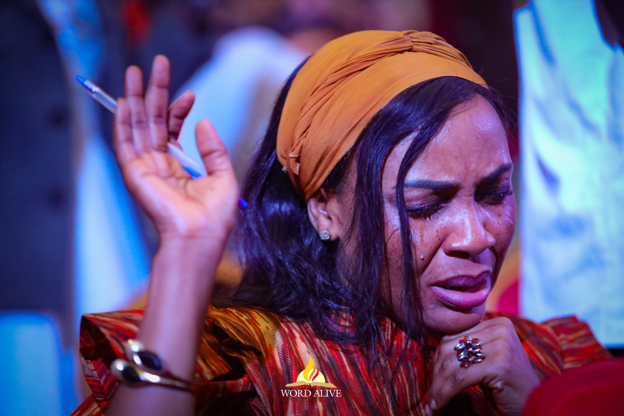 Join us
in worship
